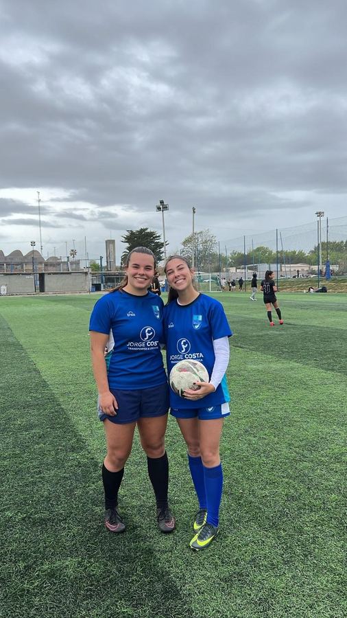 Clara Icasuriaga y Silvi Rodríguez del plantel femenino
